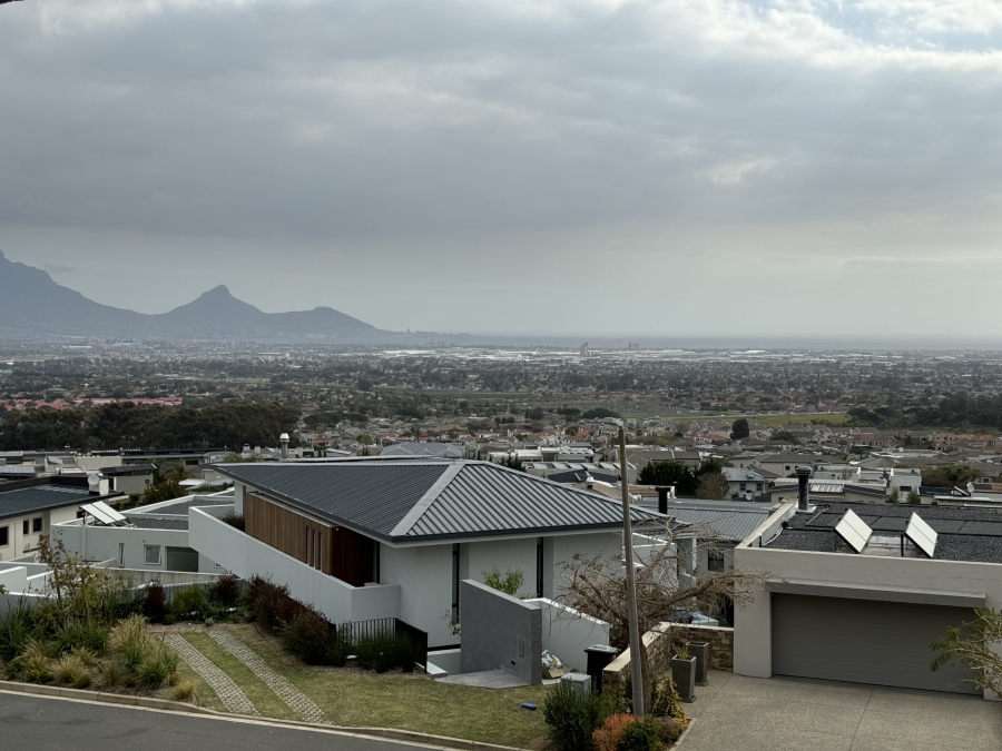 6 Bedroom Property for Sale in Baronetcy Estate Western Cape